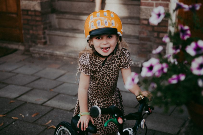 Zelfstandig fietsen zonder zijwieltjes kan zelfs vanaf 3 jaar!